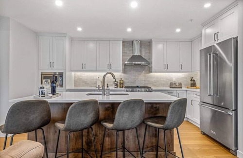 Canmore Apartment | Immaculate Condo | Upscale Stay