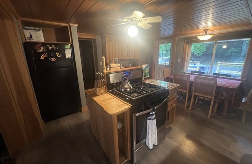 Dedham House | Immaculate Country Home by Goose Pond w/Sandy Private Beach. 25 mi. from Acadia