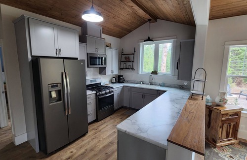 Martin City Cottage | Immaculate Farm Cottage on 40 Acres - Minutes from Glacier National Park