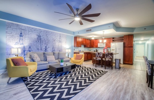 Panama City Beach Condo | Immaculate! Large and inviting! Dive into the best vacation NOW!