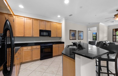 Ole Condo | Immaculate Lely Condo | 3 Bed + 2 Bath