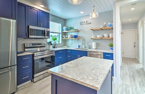 Long Beach Apartment | Immaculate Long Beach Apt with Gorgeous Kitchen