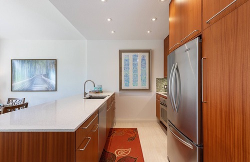 Wailea Condo | Immaculate, Luxury Comfort, Stunning Views - Hawaiian-Chic, Mid-Century Modern