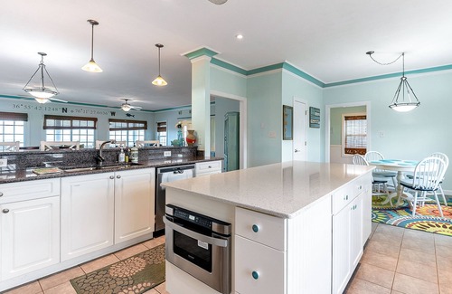 East Ocean View House | Immaculate ocean front 3 story beauty