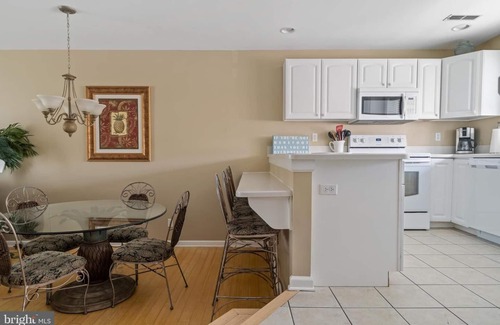 Midtown Ocean City House | Immaculate Oceanblock 3 story Townhouse with 2 car garage