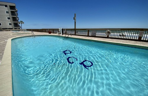 Garden City Condo | Immaculate Remodeled 2 Bedroom Ocean Front Condo
