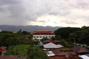 Nyaungshwe Hotel | Immana Grand Inle Hotel