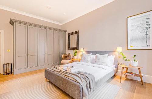 Brompton & Hans Town Apartment | Immense Studio, Prime location Belgravia, Chelsea