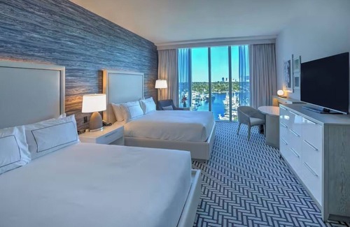 Central Beach Hotel | Immerse in Marina Views! Pool, Prime Location by Beach & Aquatics Center