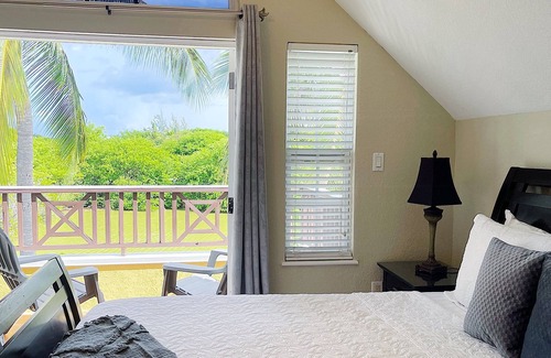 West Bay Bed & Breakfast | Immerse in tranquility of Travellers Room at Award-Winning Shangri-La B & B