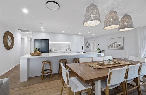 Bargara Apartment | Immerse yourself in absolute sea front indulgence with uninterrupted ocean views