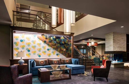 Old Pasadena House | Immerse yourself in an extended stay in Pasadena