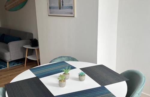 Valenciennes Apartment | Immeuble Bavay 3 apparts, 4 Chambres, 5 ambiances