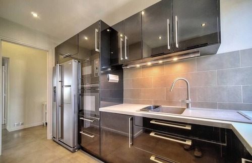 Prado - Republique Apartment | Immogroom - Large Apartment - Parking - Air