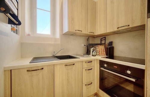 Riou - Petit Juas - Av de Grasse Apartment | Immogroom - T3 - Garden - Quiet - Air conditioning