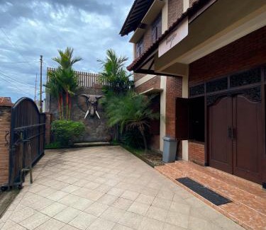 Yogyakarta Bed & Breakfast | Imogen Yogyakarta