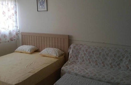 Ban Mai Bed & Breakfast | Impact Challenger Muang Thong Thani Apartment