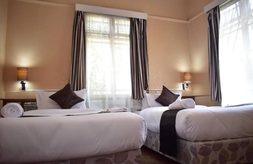 Parklands Hotel | Impala Hotel