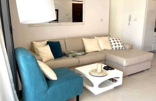 Kotor Old Town Apartment | Impeccable 1-Bed Apartment in Morinj