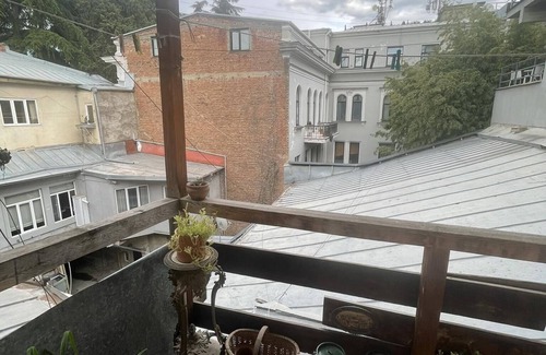 Sololaki Apartment | Impeccable 2-Bed Apartment in Central Tbilisi