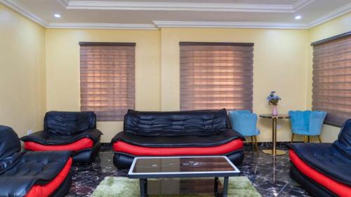 Accra Apartment | Impeccable 2-Bed Apartment in Accra
