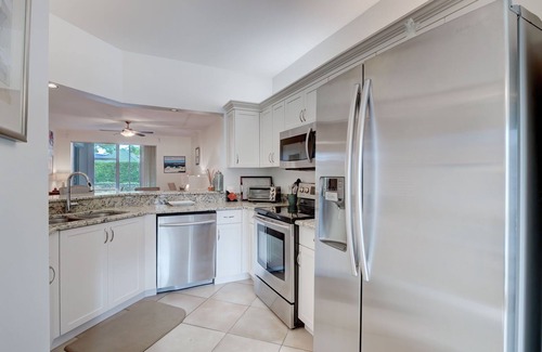 Pelican Bay Condo | Impeccable 2BR/2BA condo with world class Pelican Bay amenities !