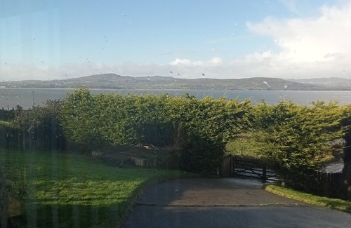 Buncrana Cottage | Impeccable 5-Bed Cottage in fahan buncrana