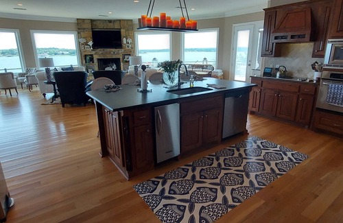Graford House | Impeccable Home With Stunning Lake Views