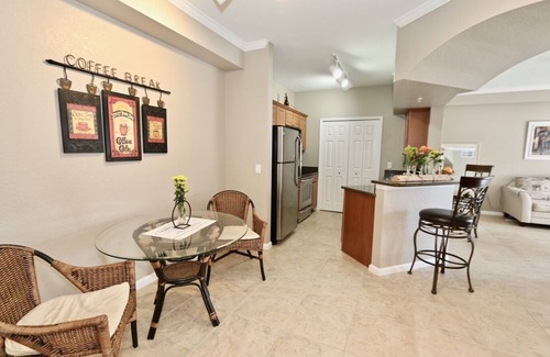 Naples Apartment | Impeccably clean condo in Naples