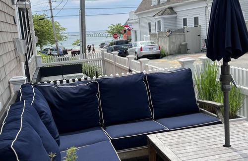 Provincetown House | Impeccably designed vacation escape water views