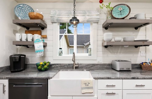 Downtown Cannon Beach House | Impeccably Maintained Retreat: Walk to Beach & Town, Firepit, Fenced Yard, Cozy Charm!