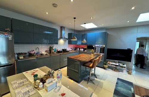 Stonecot Apartment | Imperial Apartment