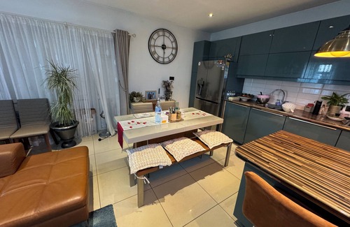 Stonecot Apartment | Imperial Apartment