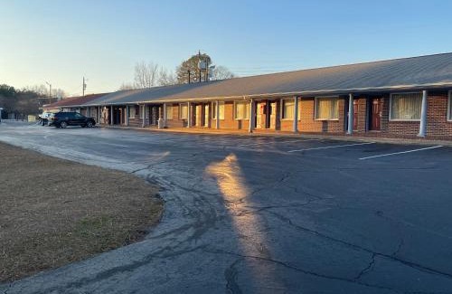 Mullins Hotel | IMPERIAL MOTEL