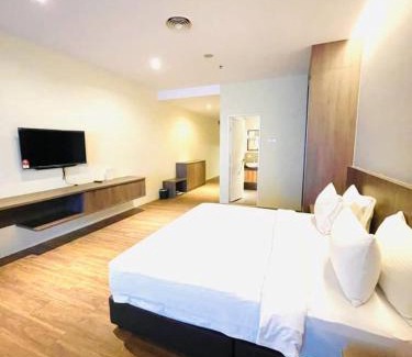 Taman Bukit Pantai Hotel | Imperial Regency Suites & Petaling Jaya