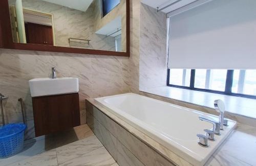Taman Melaka Raya Apartment | Imperio Melaka Standard Suites by Jeffery Lam Home Management