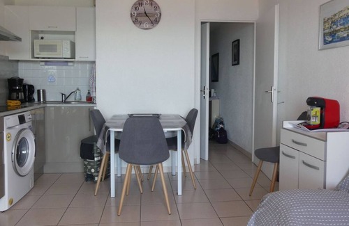 Banyuls-sur-Mer Apartment | IMPRENSABLE VIEW of the MEDITERRANEAN/Beach/Free parking/WIFI/Balcony.