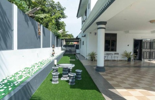 Sungai Menyala Villa | Impress Villa Homestay