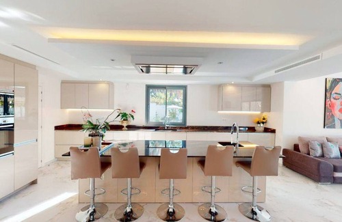 New Golden Mile Ski Chalet | Impressive 4 bedroom villa in Atalaya Isdabe