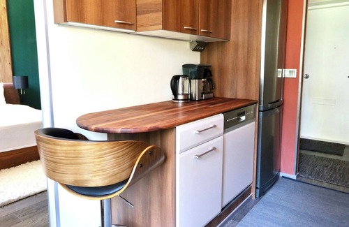 Juupajoki Apartment | Impressive condo 40 min from Tampere + parking