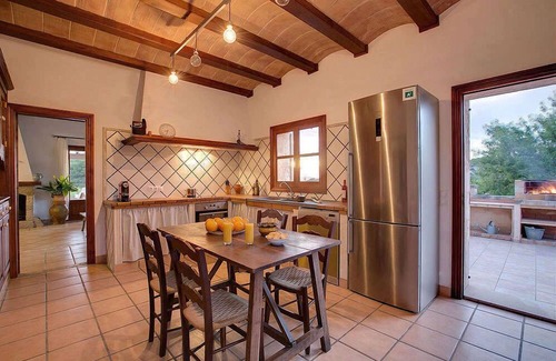 Felanitx Villa | Impressive Converted Farmhouse, A/C, Private Pool, Amazing Views in a Rural Area - 3 km to Felanitx