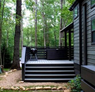 Monteagle House | Impressive Cottage with Barbecue in Monteagle, Tennessee