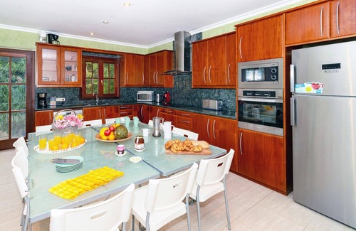Puerto de Pollensa Villa | Impressive Spacious Villa, A/C, Private Pool, Ideal Location - Port de Pollenca 8mins walk to Beach