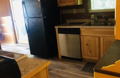 Townsend Cabin | Impressive Log Cabin Lodging for making a Smoky Mountain Memory!