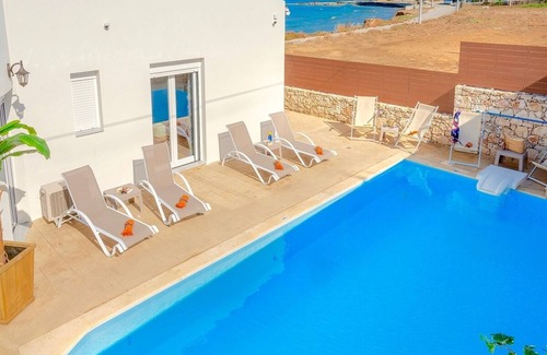 Skaleta Villa | Impressive Seafront Villa with Amazing Views, A/C and Private Pool just 5 meters to Skaleta Beach!
