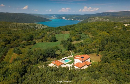 Rakalj Villa | Impressive villa with private pool in Rakalj