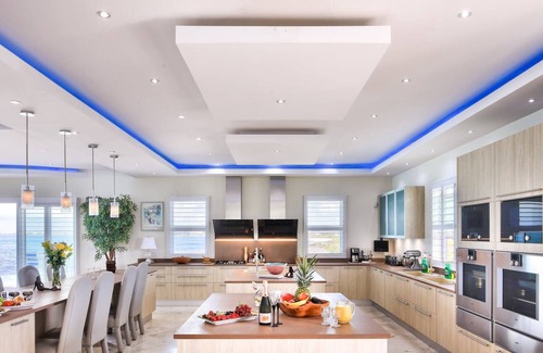 The Bight House | Impulse (6BR): Grace Bay’s Crown Jewel w. Rooftop Lounge, Pool & Staff