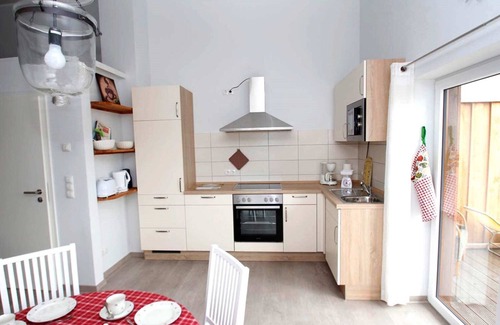 Brarupholz Apartment | In a fabulous secluded location in beautiful Angeln, you will find our cozy vacation apartment "Cinderella" in a modern country house style and a large, well-kept outdoor area with various play options