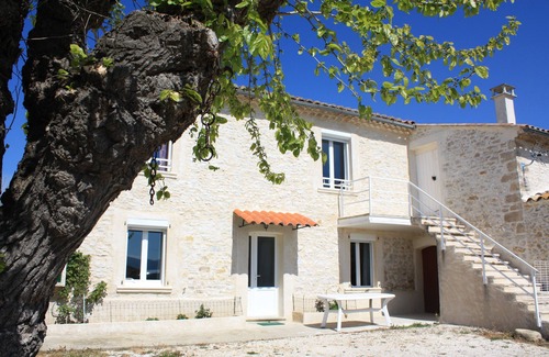 Allegre Les Fumades Cottage | in a former silk renovated a farmhouse in the countryside in the heart of the Cevennes