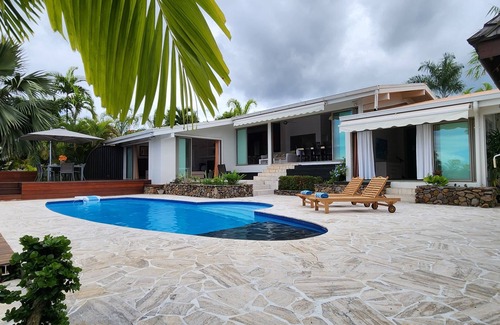 Punaauia Villa | In a quiet, popular subdivision, villa with pool, view of Moorea, 5 bedrooms
